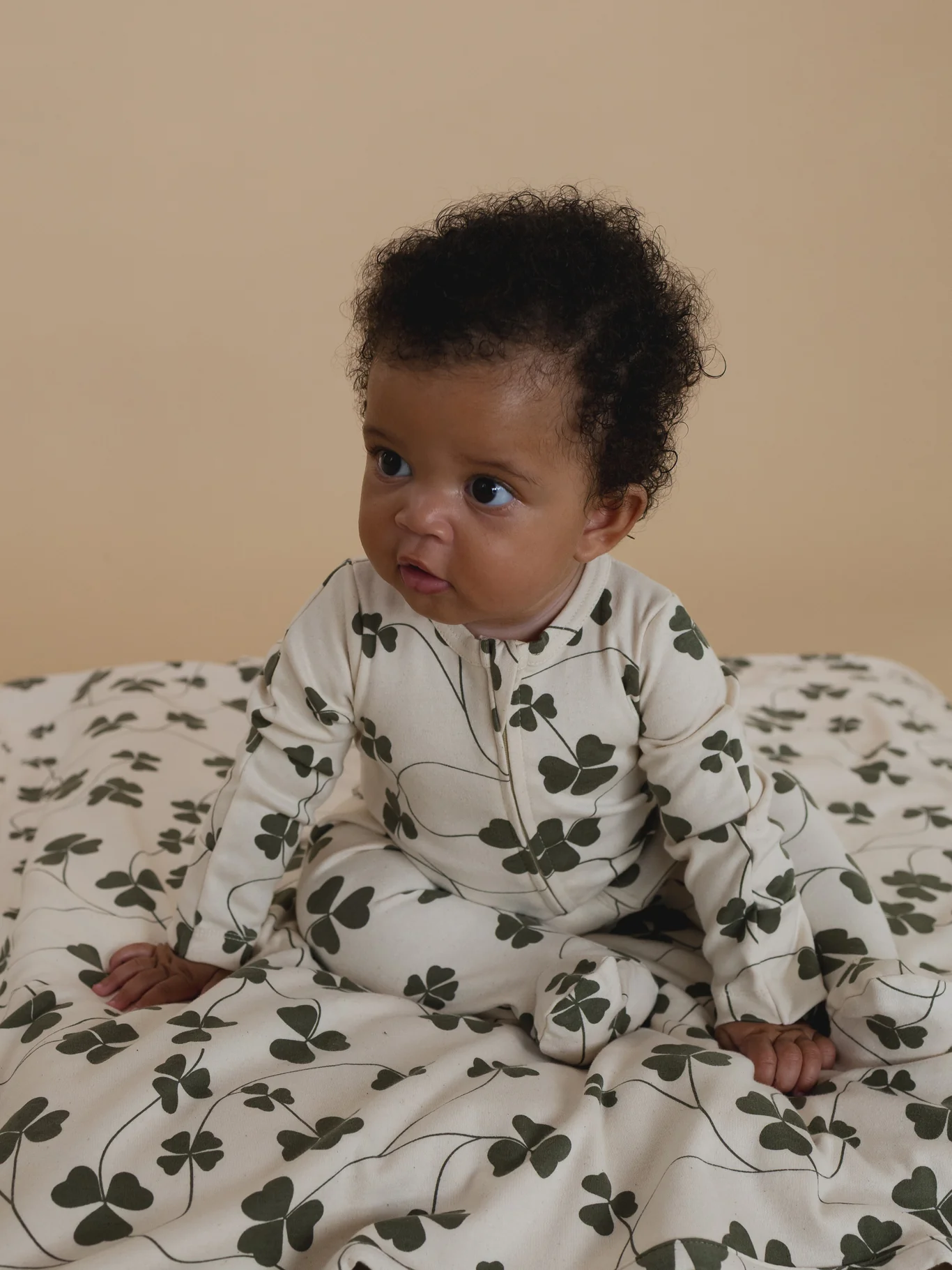 Clover Zip Sleepsuit - Image 5