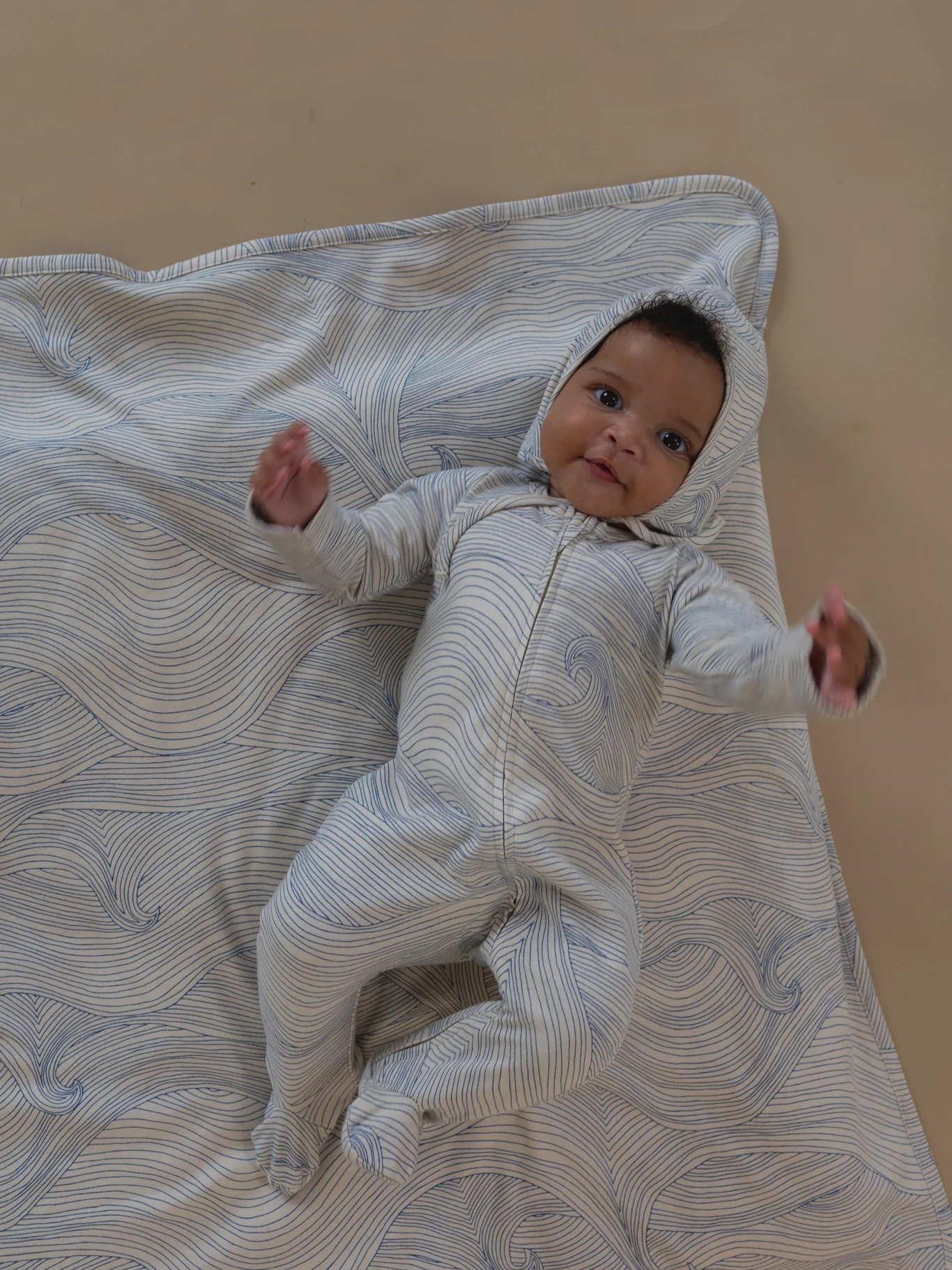 Seascape Zip Sleepsuit - Image 6